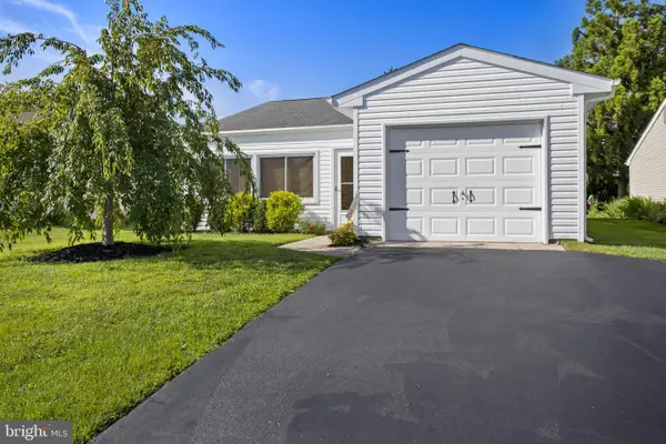 223 Huntington Dr, SOUTHAMPTON, NJ 08088
