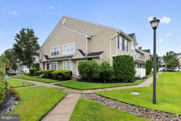 4105 Buxmont Rd, MARLTON, NJ 08053