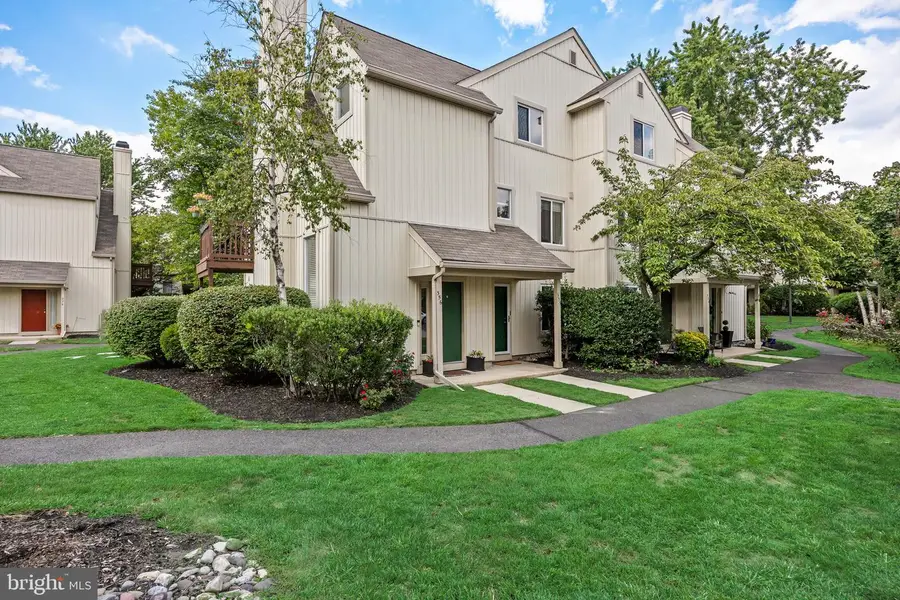 355 Woodlake Dr, Marlton, NJ 08053 - #2
