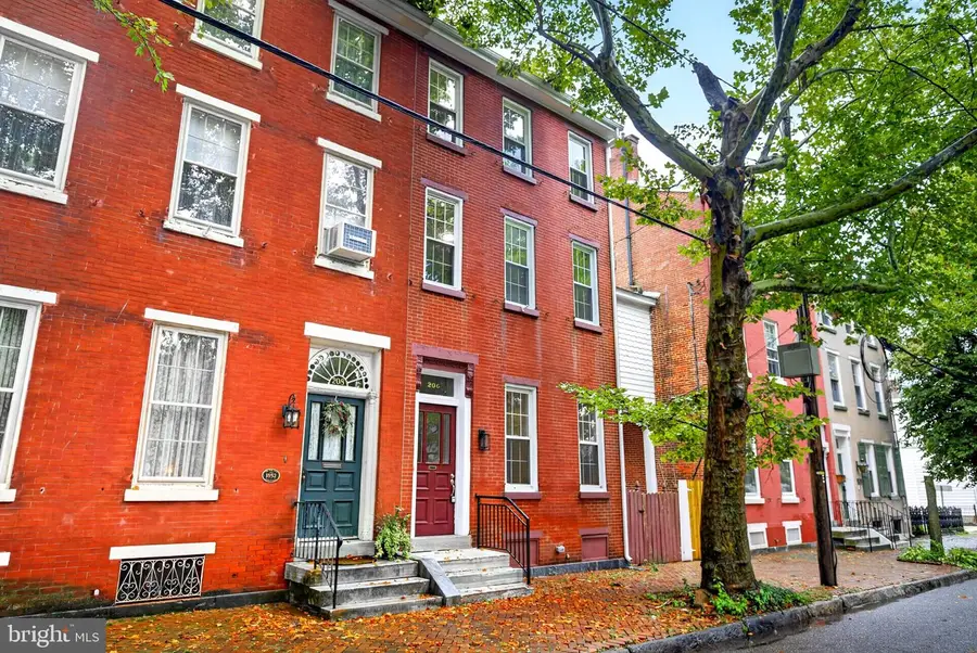 206 E Union St, Burlington, NJ 08016 - #2