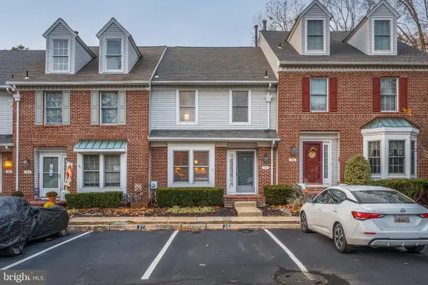305 Williamsburg Ct, MARLTON, NJ 08053
