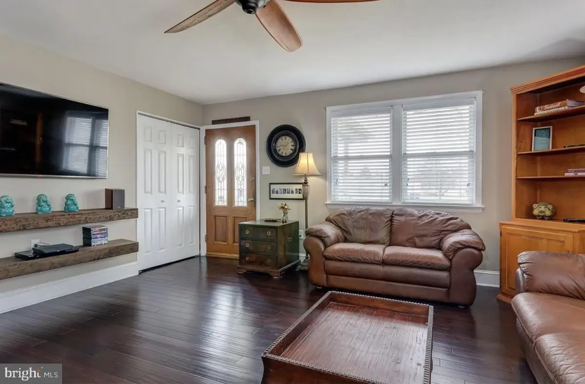 429 Hubbs Dr, Palmyra, NJ 08065 - #1
