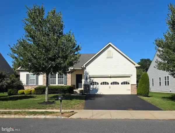 29 Applegate Dr, FLORENCE, NJ 08518