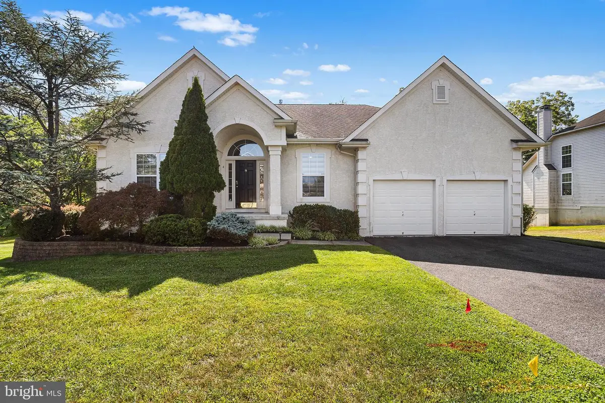 4 Monarch Dr, Burlington, NJ 08016 - #1