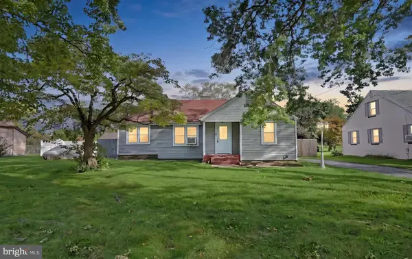 16 Linden Rd, BORDENTOWN, NJ 08505