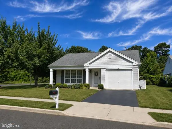 20 Newbury Dr, SOUTHAMPTON, NJ 08088