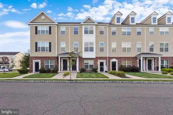 131 Riverwalk Blvd, BURLINGTON, NJ 08016