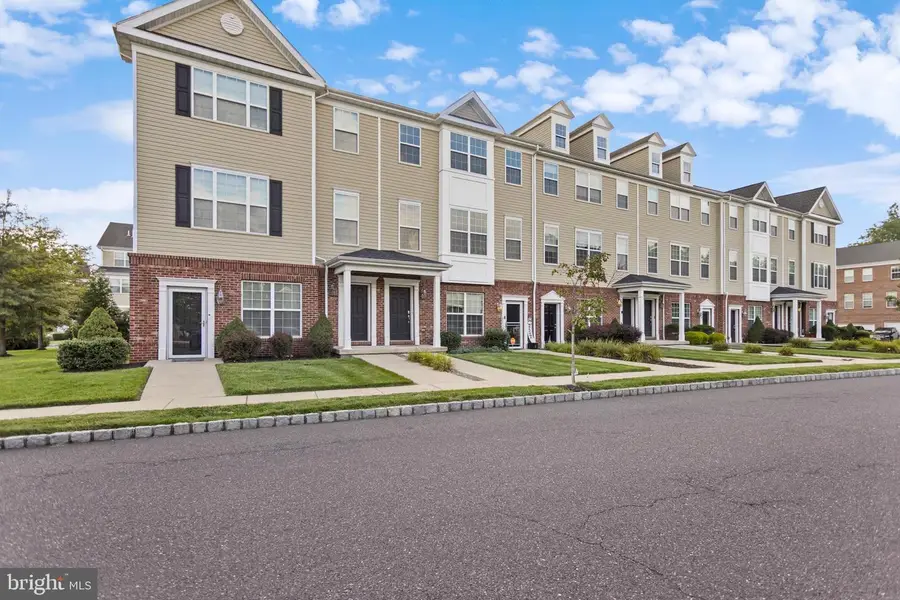 131 Riverwalk Blvd, Burlington, NJ 08016 - #2
