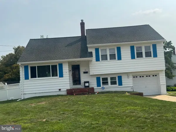 11 Manor Terrace, MT HOLLY, NJ 08060