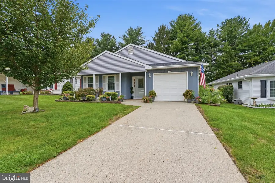 307 Hilltop Ln E, Columbus, NJ 08022 - #2