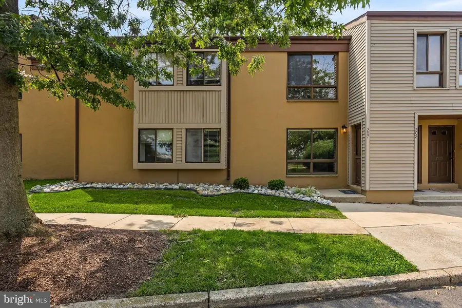 207 Hunter Ct, Marlton, NJ 08053 - #3