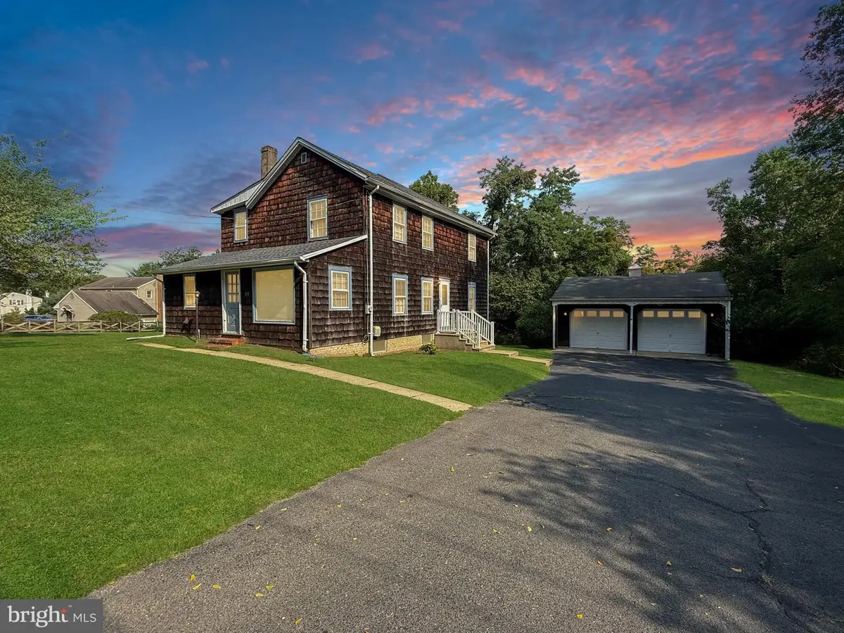 99 Georgetown Rd, Columbus, NJ 08022 - #1