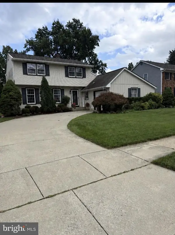 507 Perry Dr, MOUNT LAUREL, NJ 08054