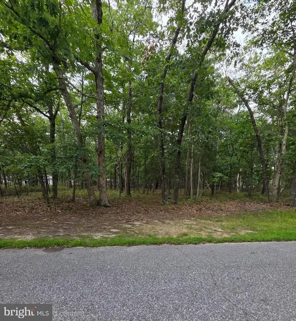 643 Avenue C, SOUTHAMPTON, NJ 08088