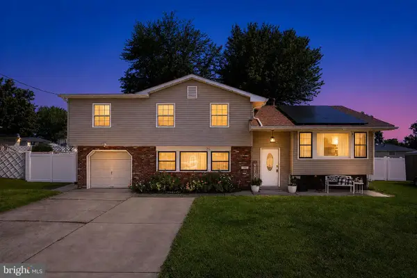 26 Holyoke Dr, DELRAN, NJ 08075