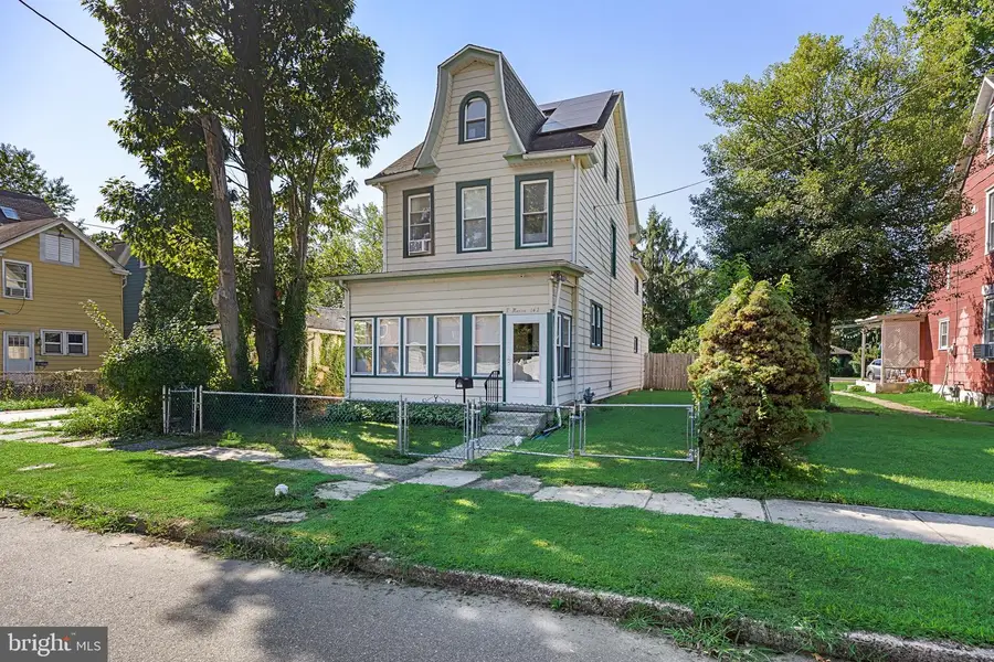 142 Church St, Beverly, NJ 08010 - #3