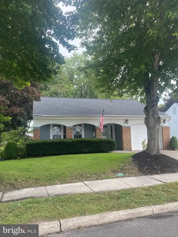 38 Dunstable Rd, SOUTHAMPTON, NJ 08088
