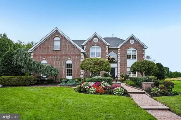 217 Country Club Dr, MOORESTOWN, NJ 08057