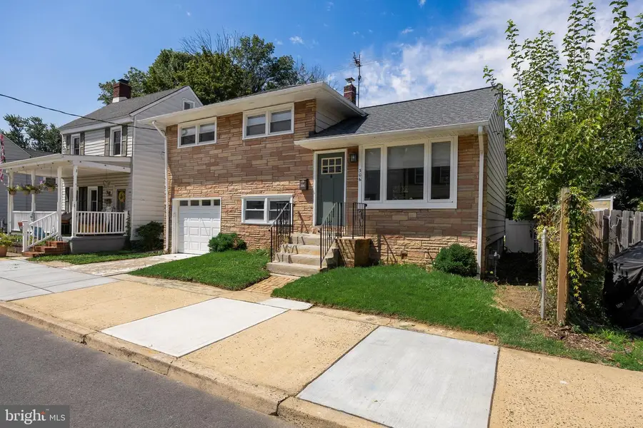 306 Borden St, Bordentown, NJ 08505 - #2