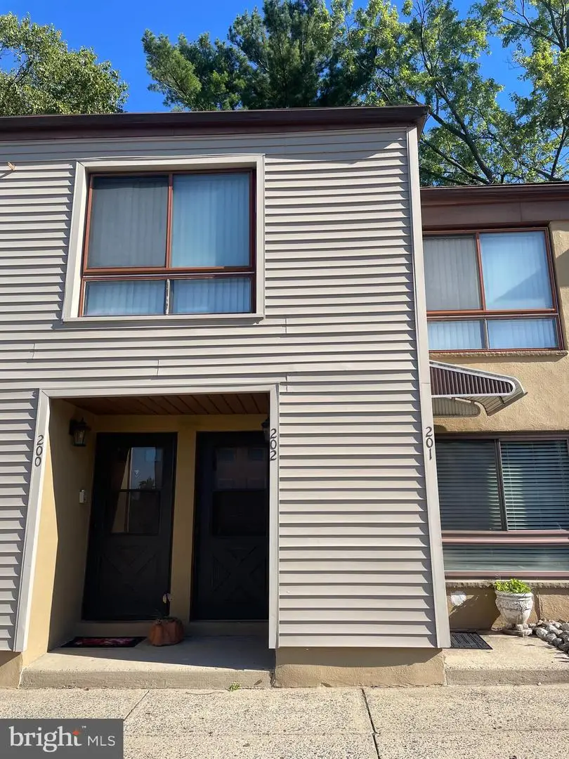 202 Hunter Ct, Marlton, NJ 08053 - #1