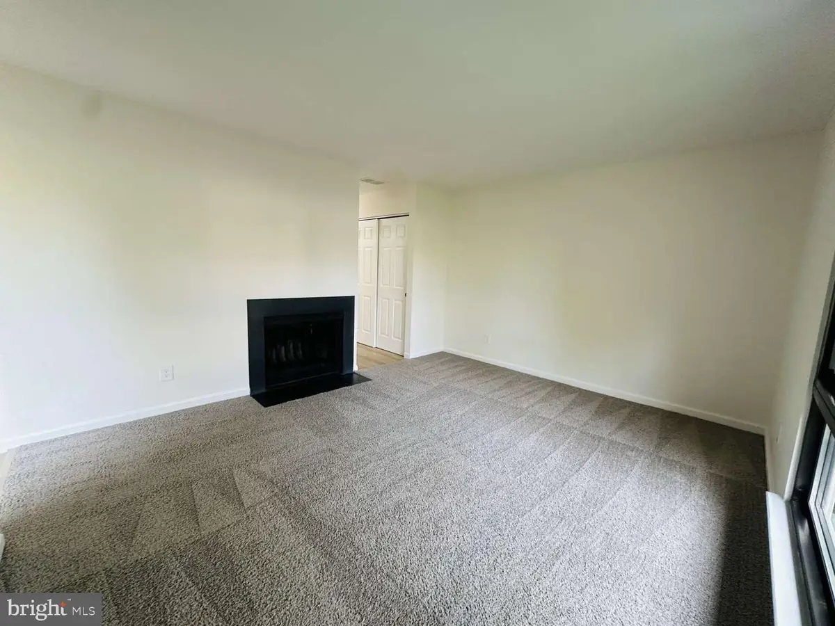 16-b E Daisy Lane, Mount Laurel, NJ 08054 - #1