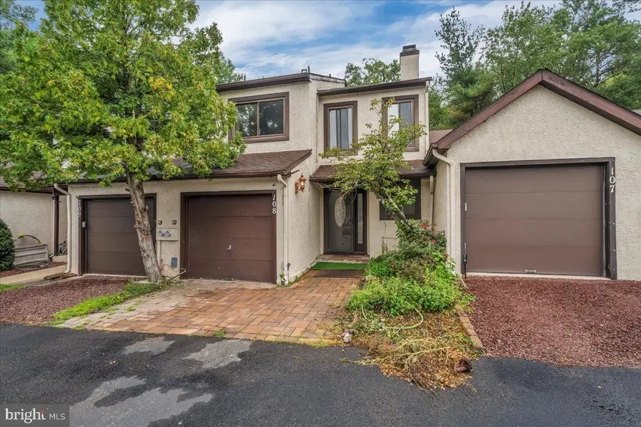 108 Five Crown Royal, Evesham, NJ 08053 - #3