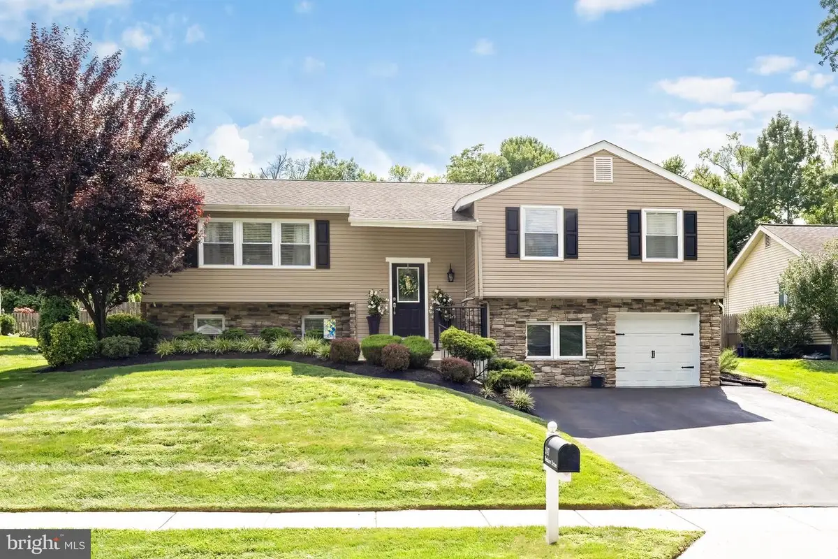 247 Belaire Dr, Mount Laurel, NJ 08054 - #1