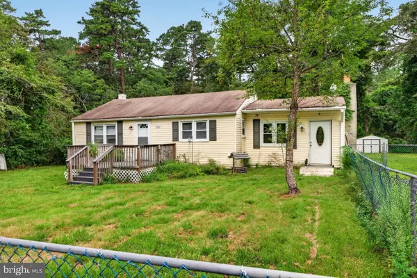 525 Larch Ave, BROWNS MILLS, NJ 08015