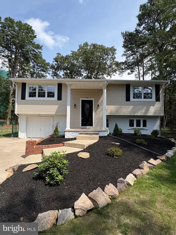142 Acorn Ct, PEMBERTON, NJ 08068