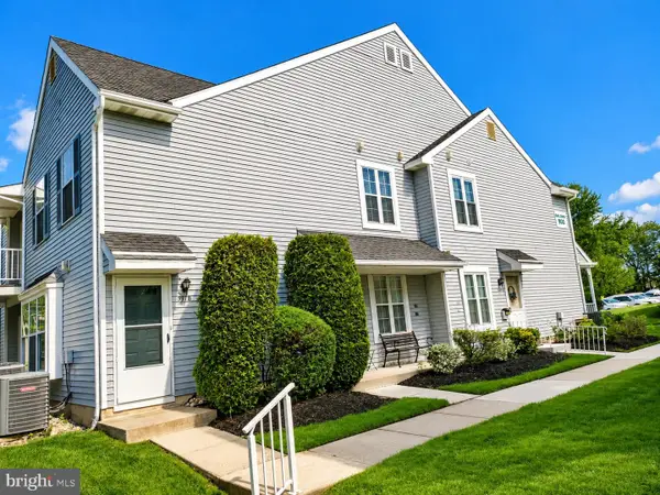 991-b Scotswood Ct #b, MOUNT LAUREL, NJ 08054