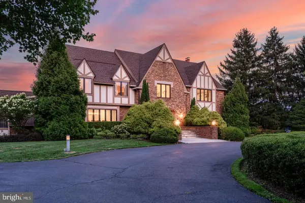 9 Deerfield Ter, MOORESTOWN, NJ 08057