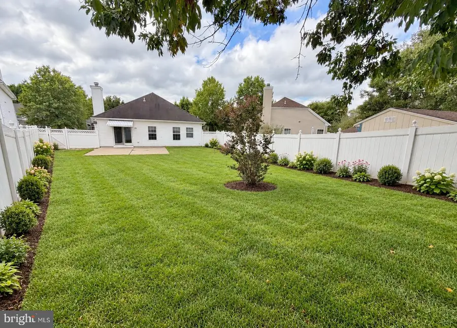 15 Foxchase Dr, Burlington, NJ 08016 - #2