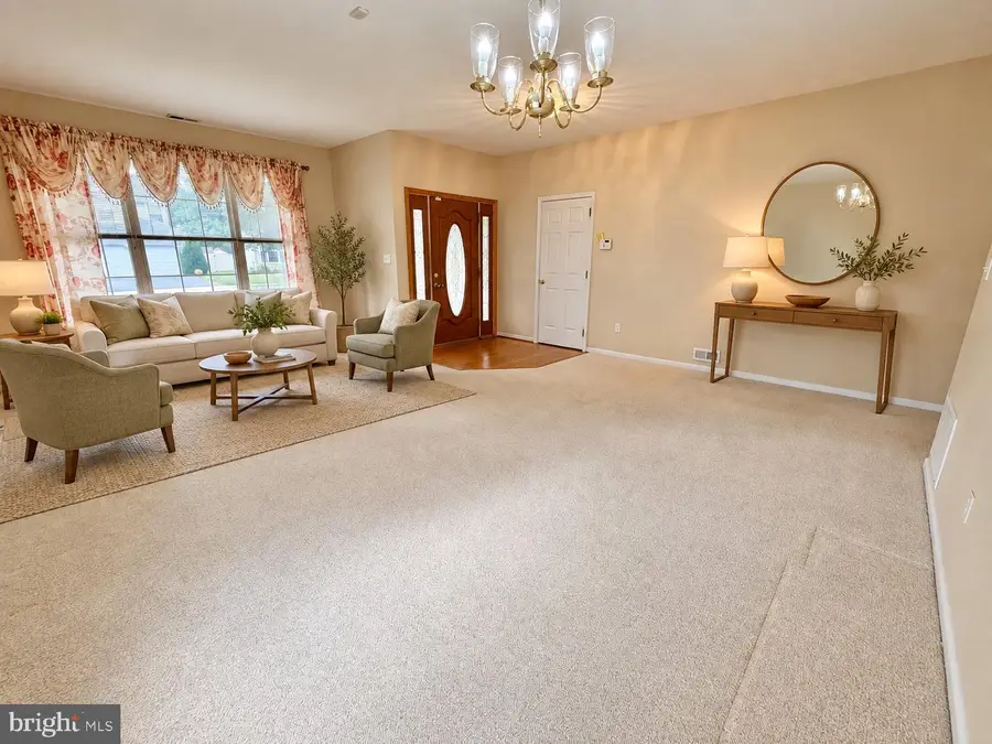 15 Foxchase Dr, Burlington, NJ 08016 - #3