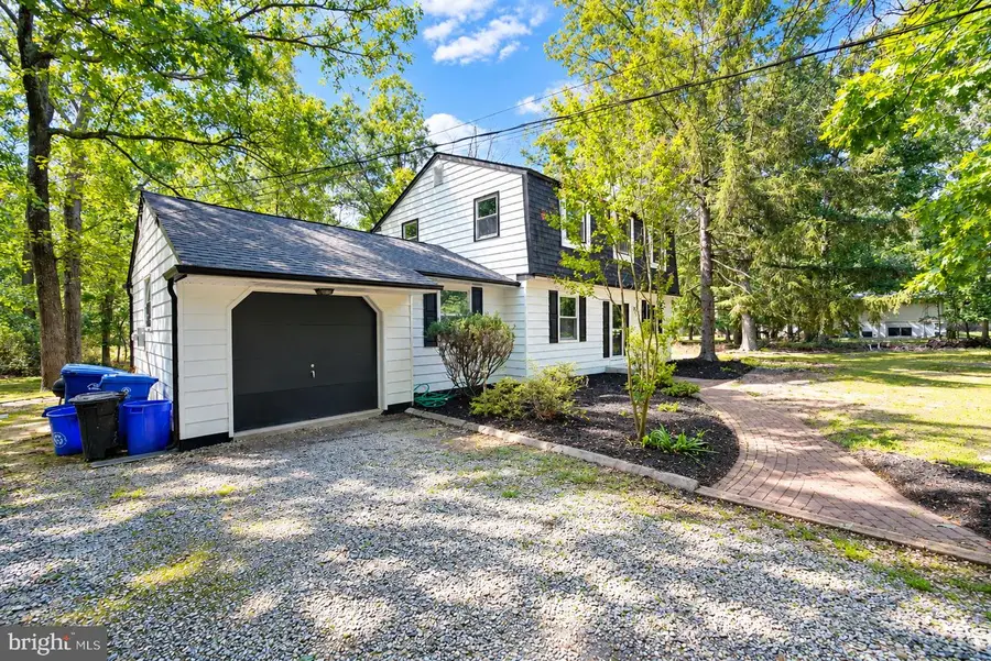 11 S Park Rd, Vincentown, NJ 08088 - #2