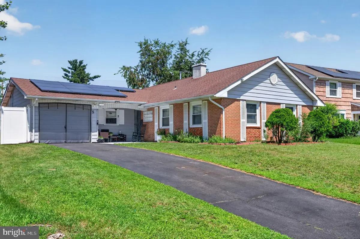 5 Babcock Ln, Willingboro, NJ 08046 - #1
