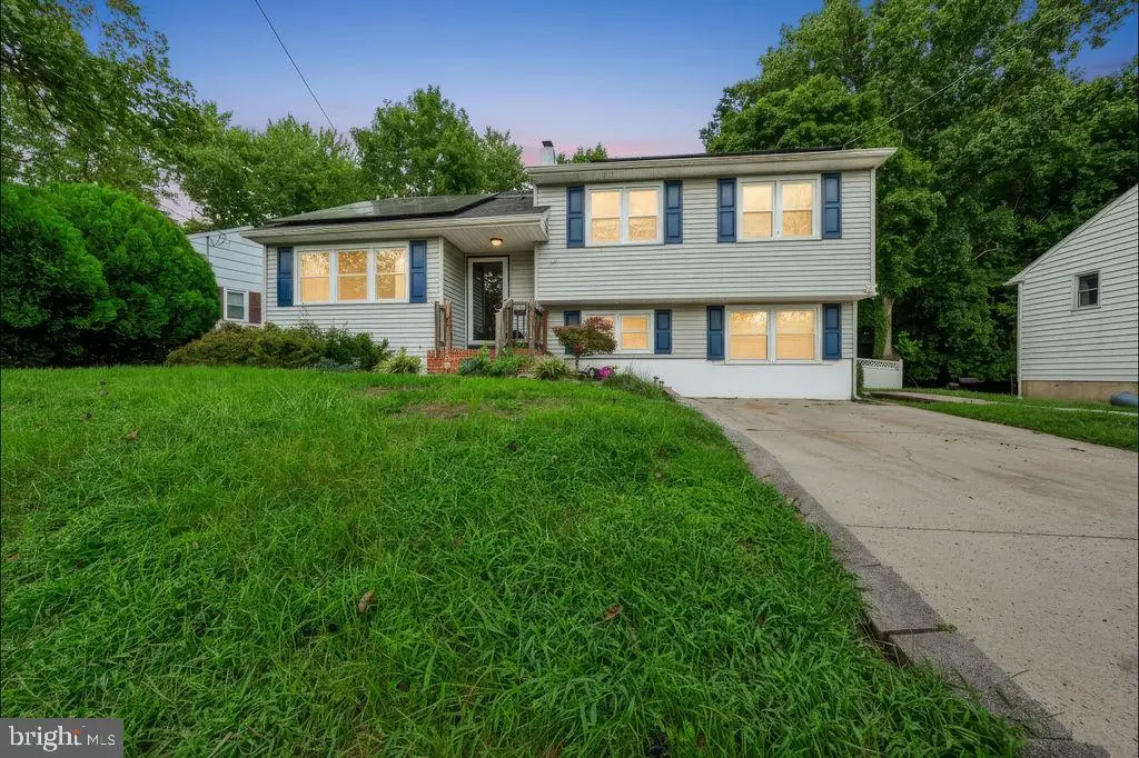 129 Clover St, Mount Holly, NJ 08060 - #1
