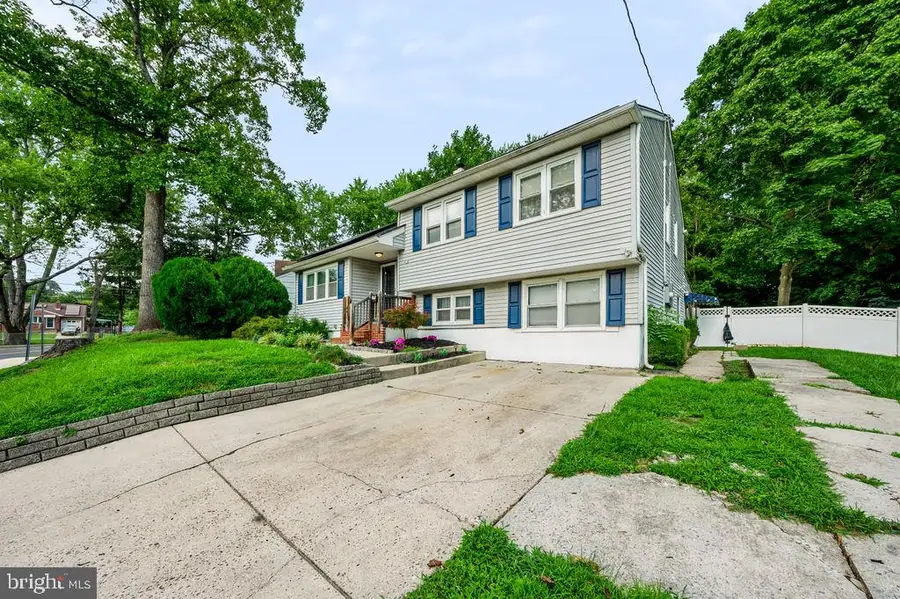 129 Clover St, Mount Holly, NJ 08060 - #3