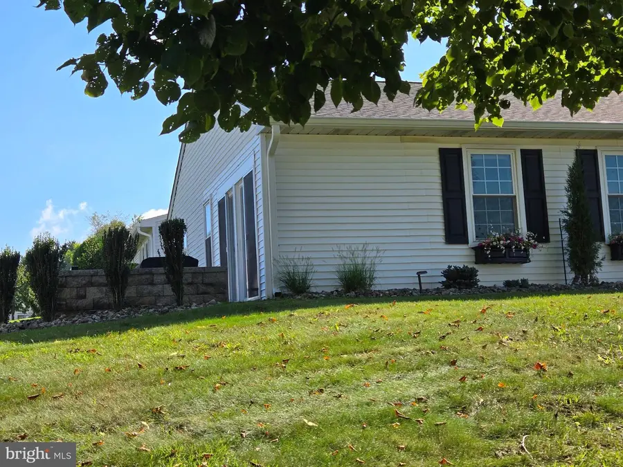 2 Waterwheel Ct, Columbus, NJ 08022 - #3