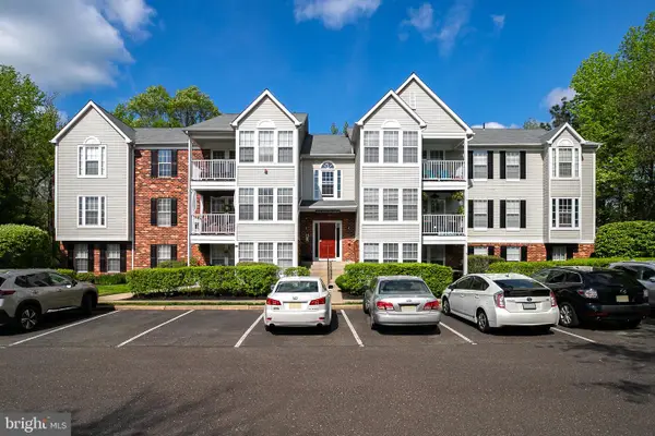 53 Inverness Cir, MARLTON, NJ 08053