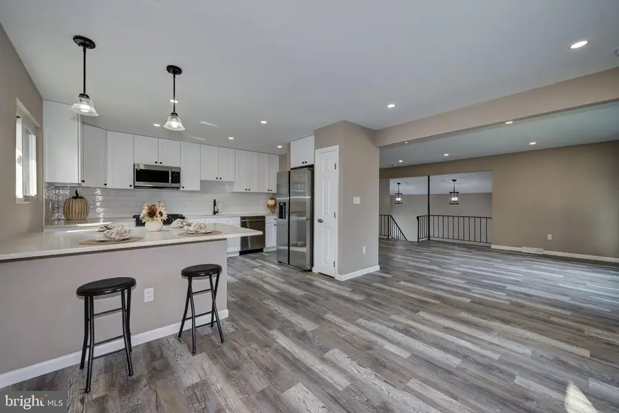 13 Kingsbridge Dr, Burlington, NJ 08016 - #3