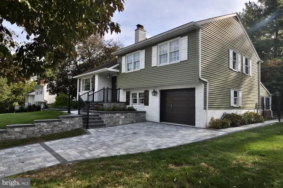 412 Parkview Dr, Mount Holly, NJ 08060 - #2