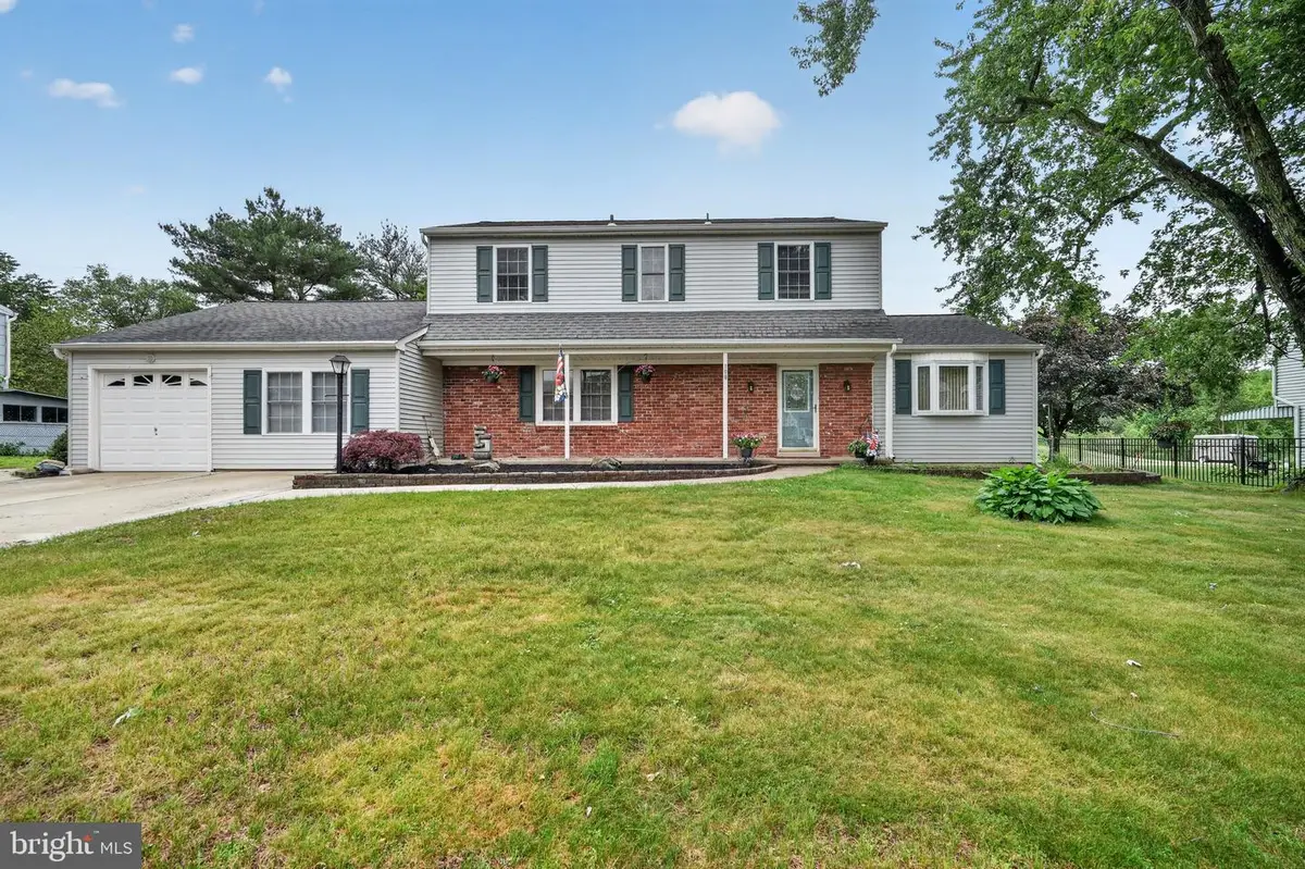 100 Coachman Dr, Bordentown, NJ 08505 - #1