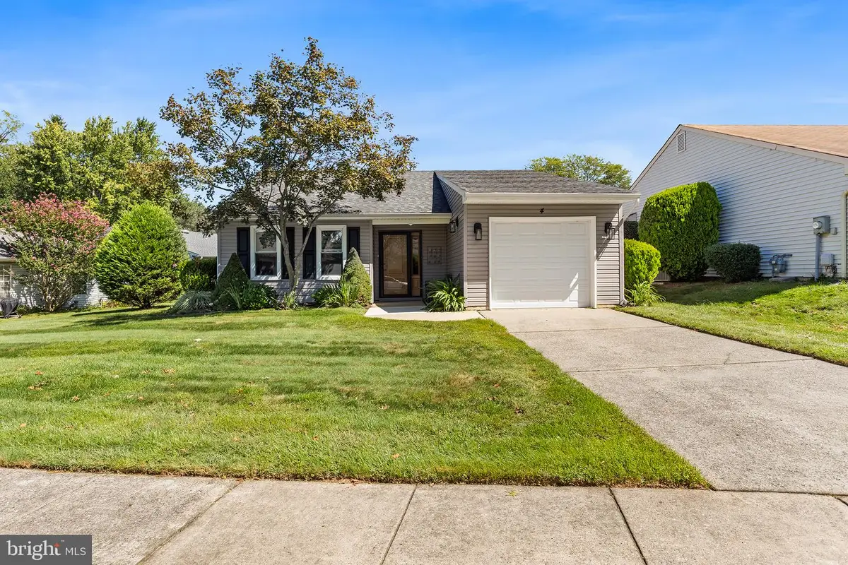 4 Tallwood Ct, Columbus, NJ 08022 - #1