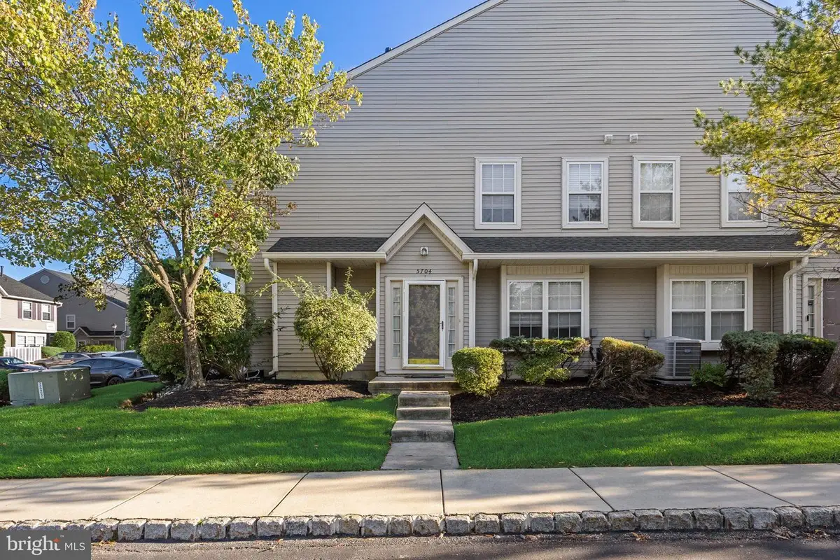 5704 Essex Ln, Mount Laurel, NJ 08054 - #1