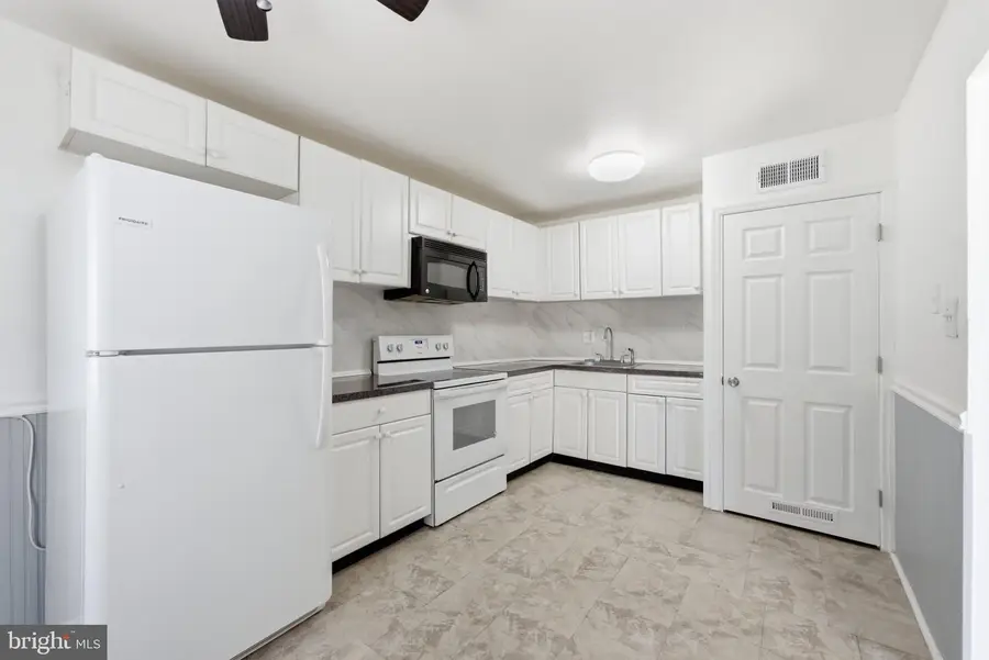 1117 Kaye Ct, Burlington, NJ 08016 - #2