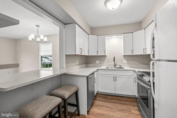 42 Bridgewater Dr, MARLTON, NJ 08053