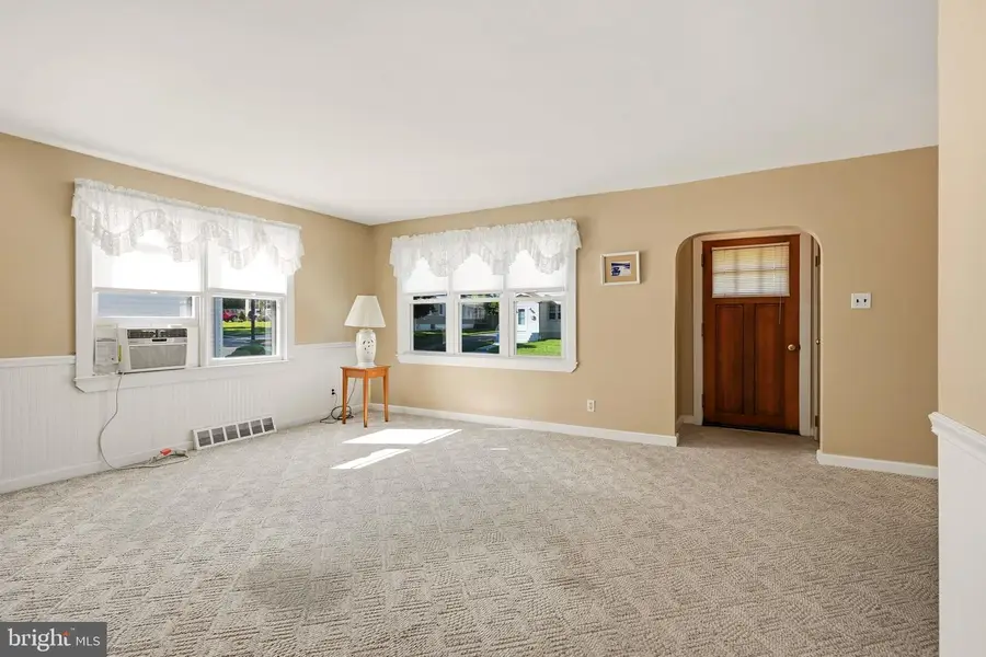 347 N Forklanding Rd, Maple Shade, NJ 08052 - #3