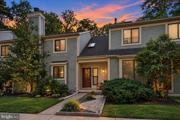 3 Dorset Dr, MARLTON, NJ 08053