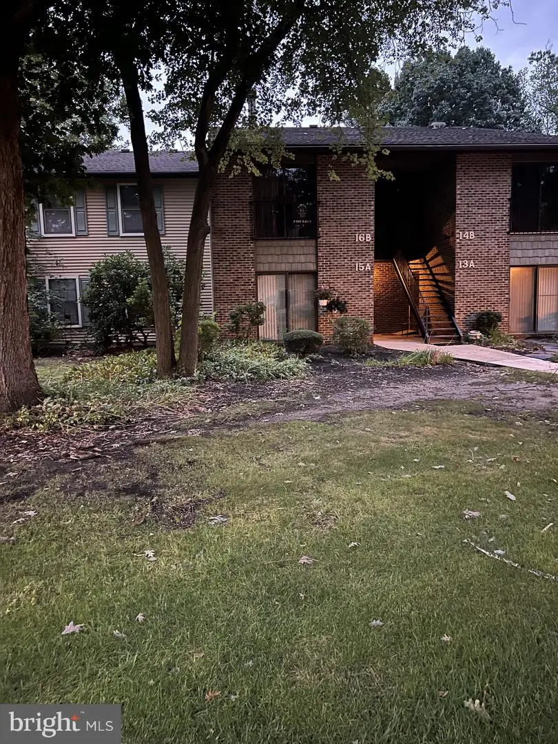 16-b W Bluebell Ln, Mount Laurel, NJ 08054 - #3