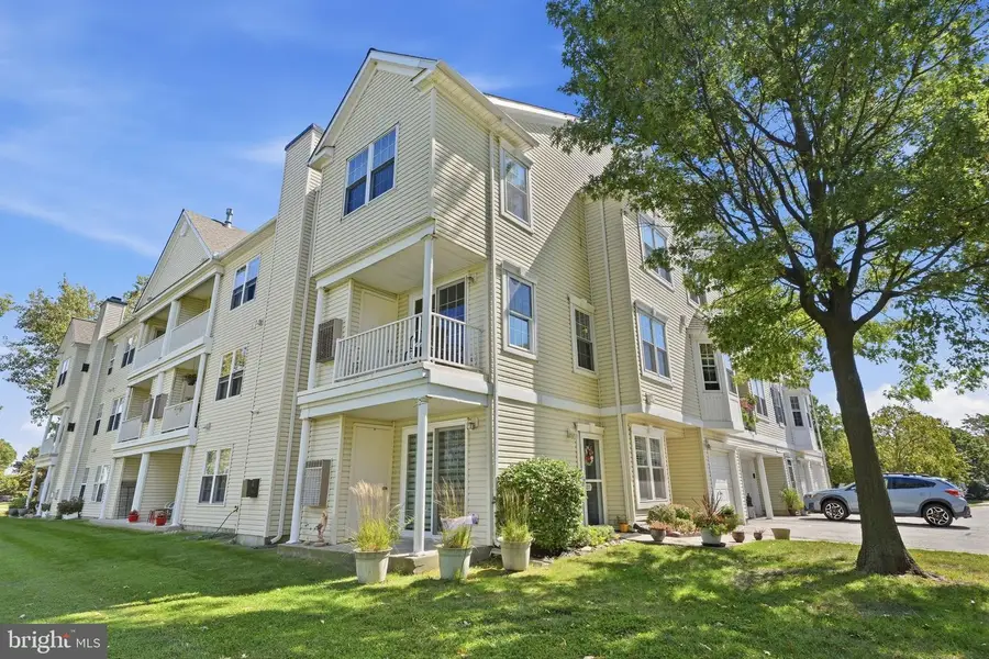 5209 Riverfront Dr, Palmyra, NJ 08065 - #2